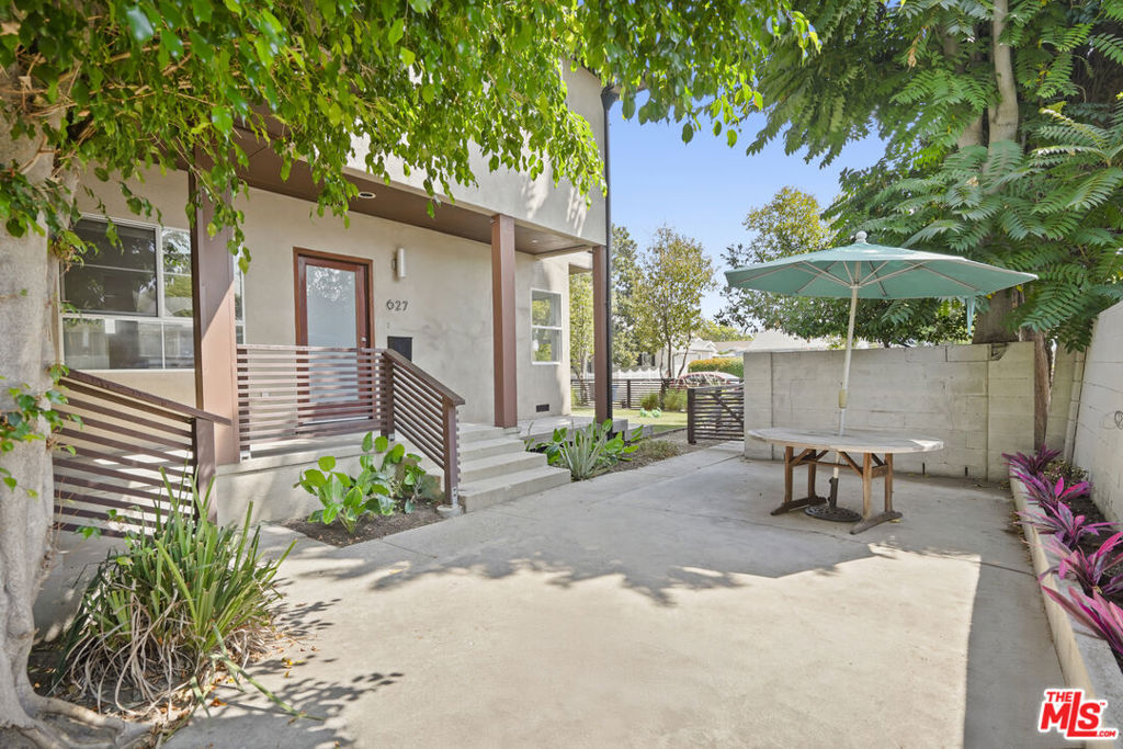 625 N Niagara Street