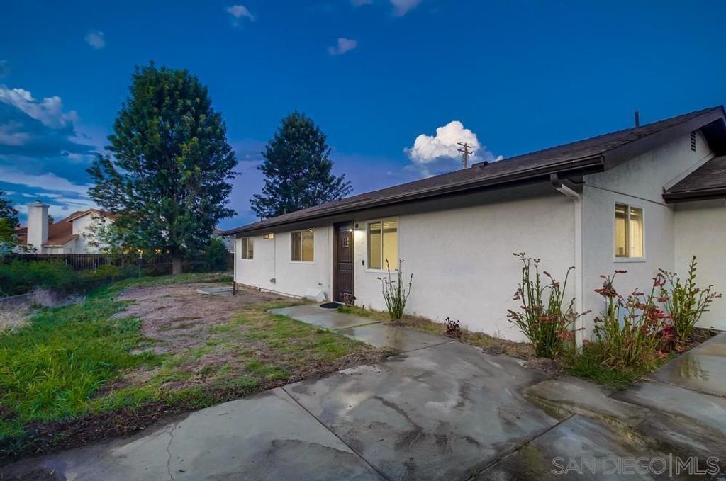 Photo of 6964 Mount Vernon St St, Lemon Grove, CA 91945 (MLS # 250042294SD)