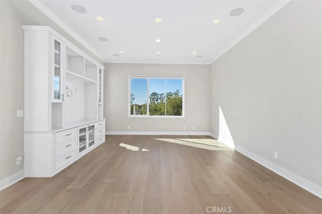 Irvine, California 92618, United States, 3 Bedrooms Bedrooms, ,4 BathroomsBathrooms,Residential,Active,215031