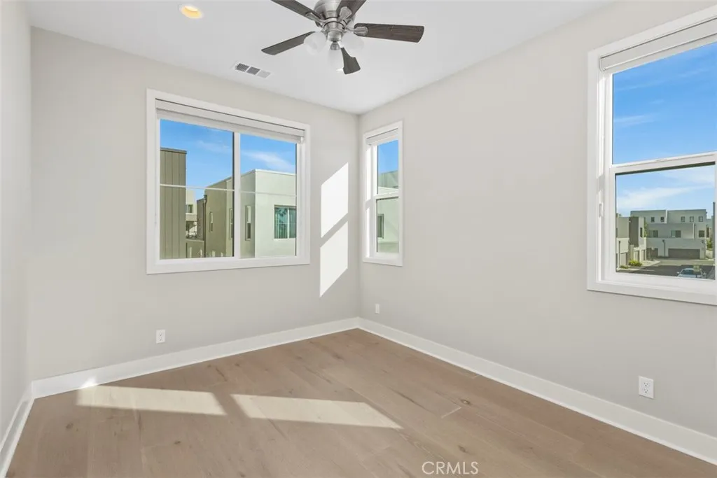 Irvine, California 92618, United States, 3 Bedrooms Bedrooms, ,4 BathroomsBathrooms,Residential,Active,215031