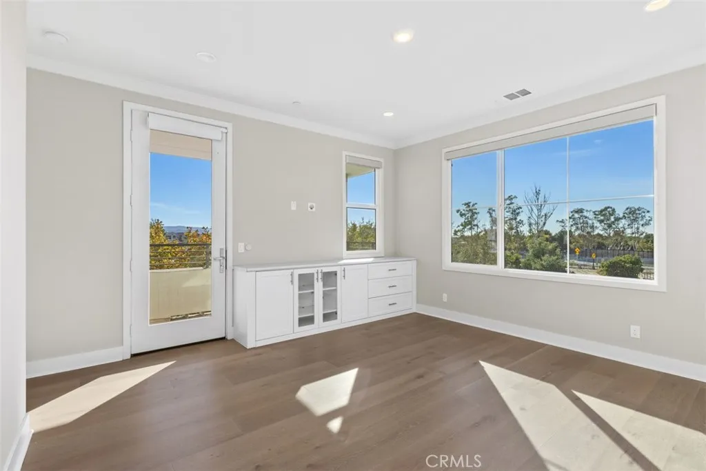 Irvine, California 92618, United States, 3 Bedrooms Bedrooms, ,4 BathroomsBathrooms,Residential,Active,215031