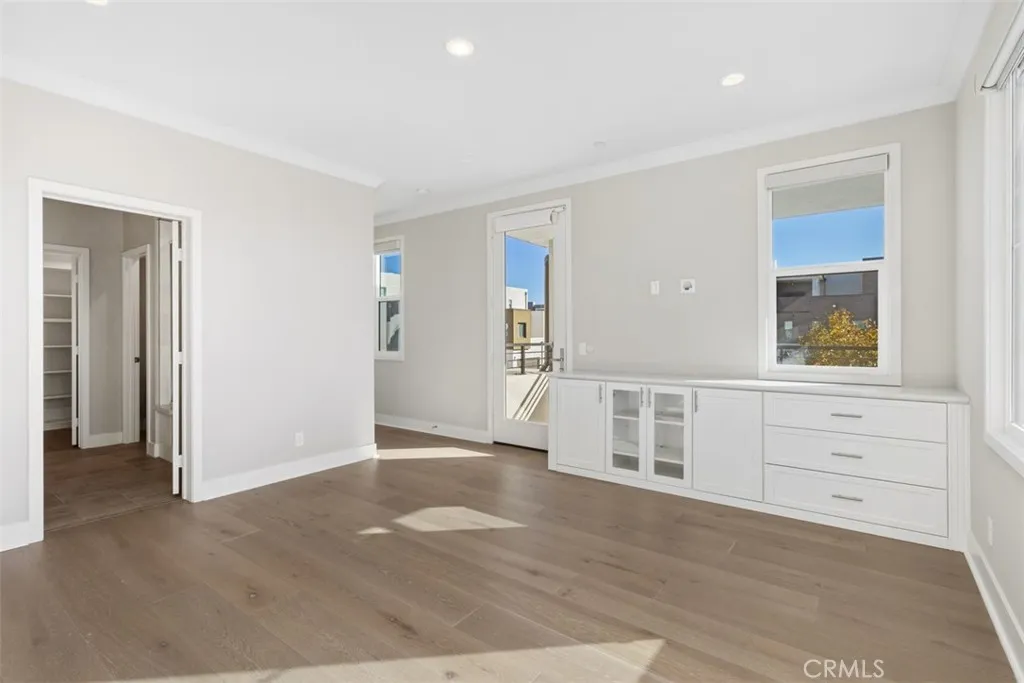 Irvine, California 92618, United States, 3 Bedrooms Bedrooms, ,4 BathroomsBathrooms,Residential,Active,215031