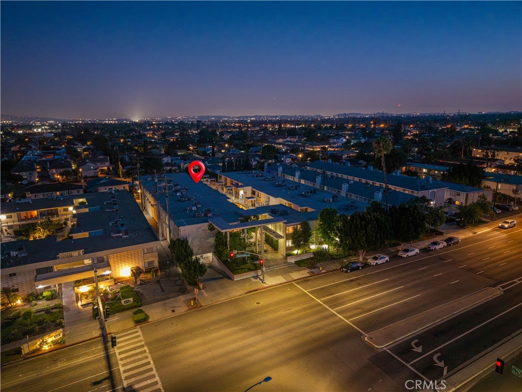 1200 W Huntington DR