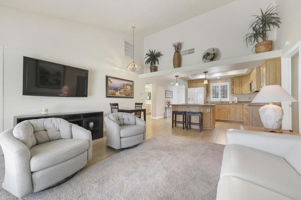 40649 Inverness Way