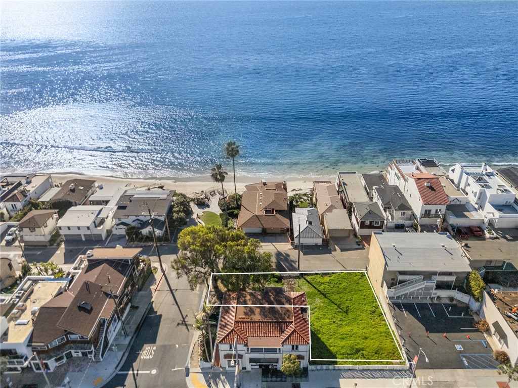 1081 South Coast Highway