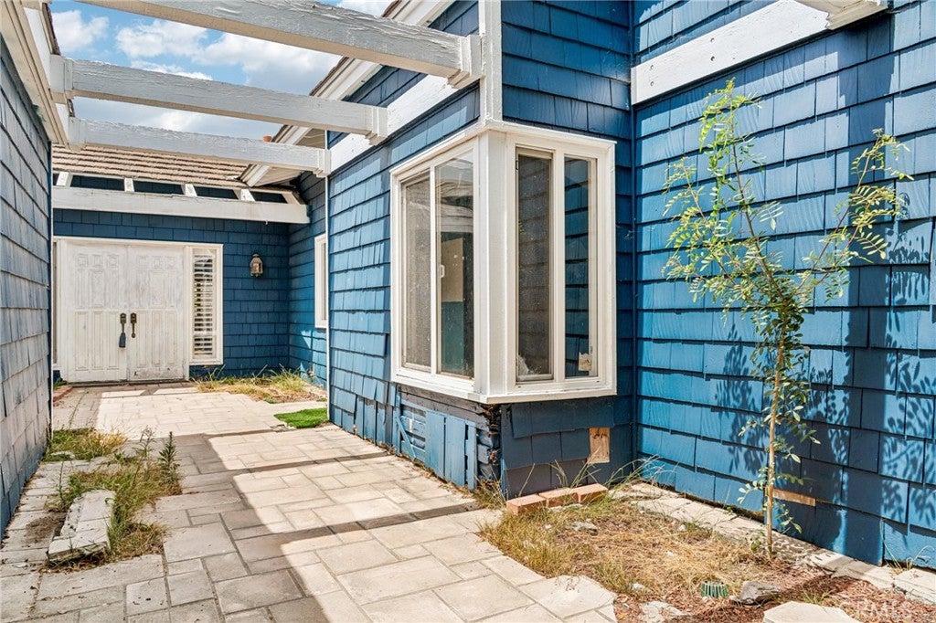 28391 Lakewood