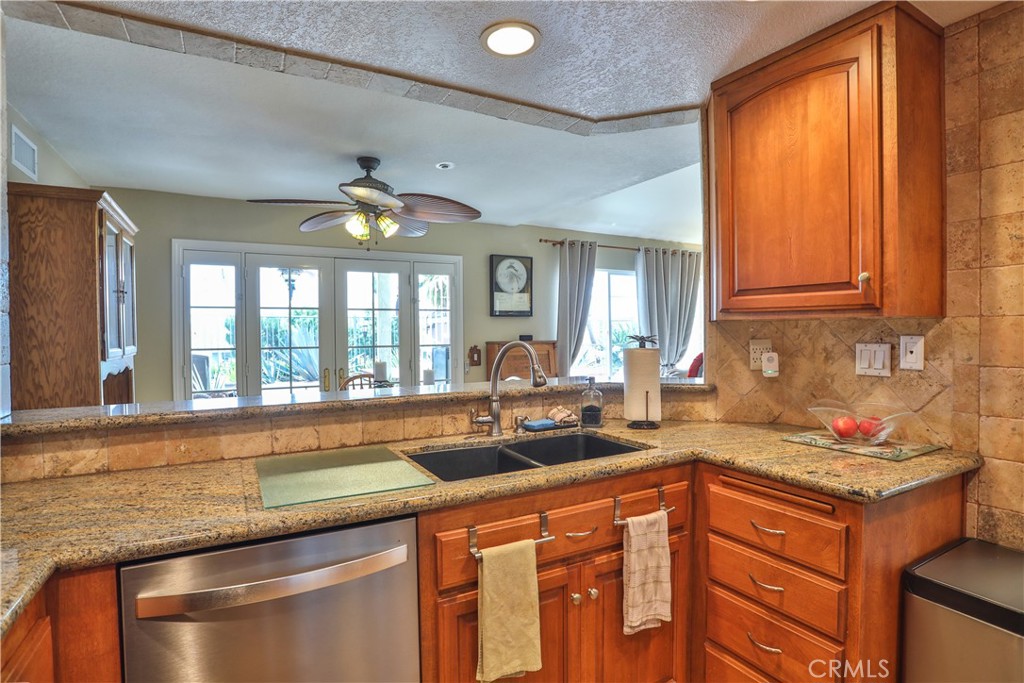 2330 Avenida Marejada, San Clemente CA 92673 - Photo 13