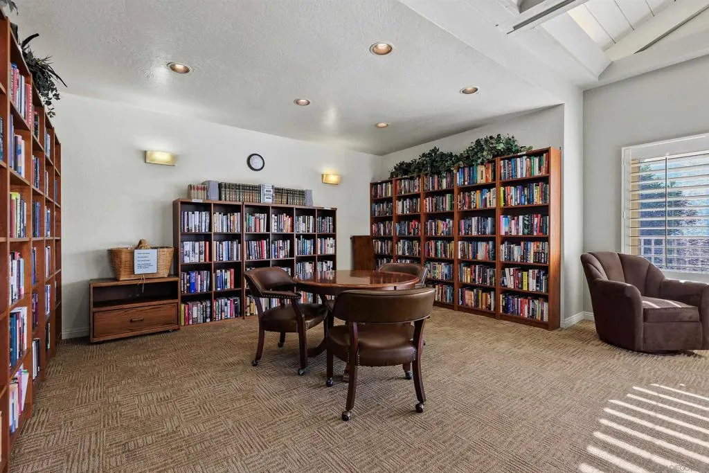 La Jolla, California 92037, United States, 3 Bedrooms Bedrooms, ,4 BathroomsBathrooms,Residential,Active,192513