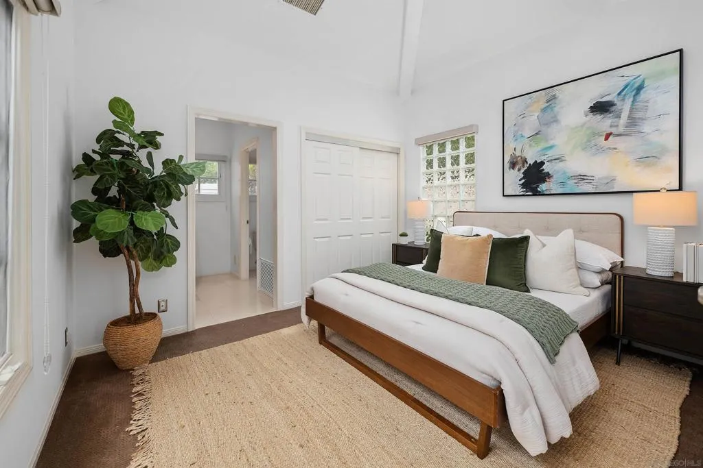 La Jolla, California 92037, United States, 3 Bedrooms Bedrooms, ,4 BathroomsBathrooms,Residential,Active,192513