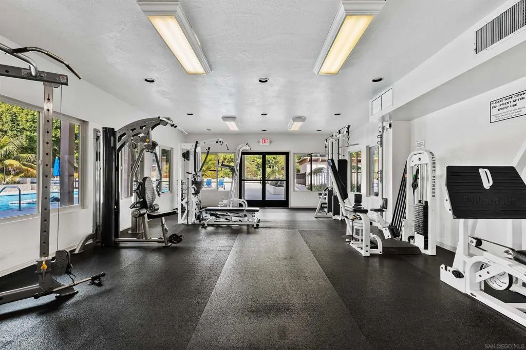 La Jolla, California 92037, United States, 3 Bedrooms Bedrooms, ,4 BathroomsBathrooms,Residential,Active,192513