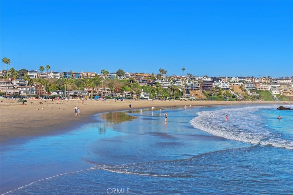 Corona del Mar South of PCH (CDMS) - Residential