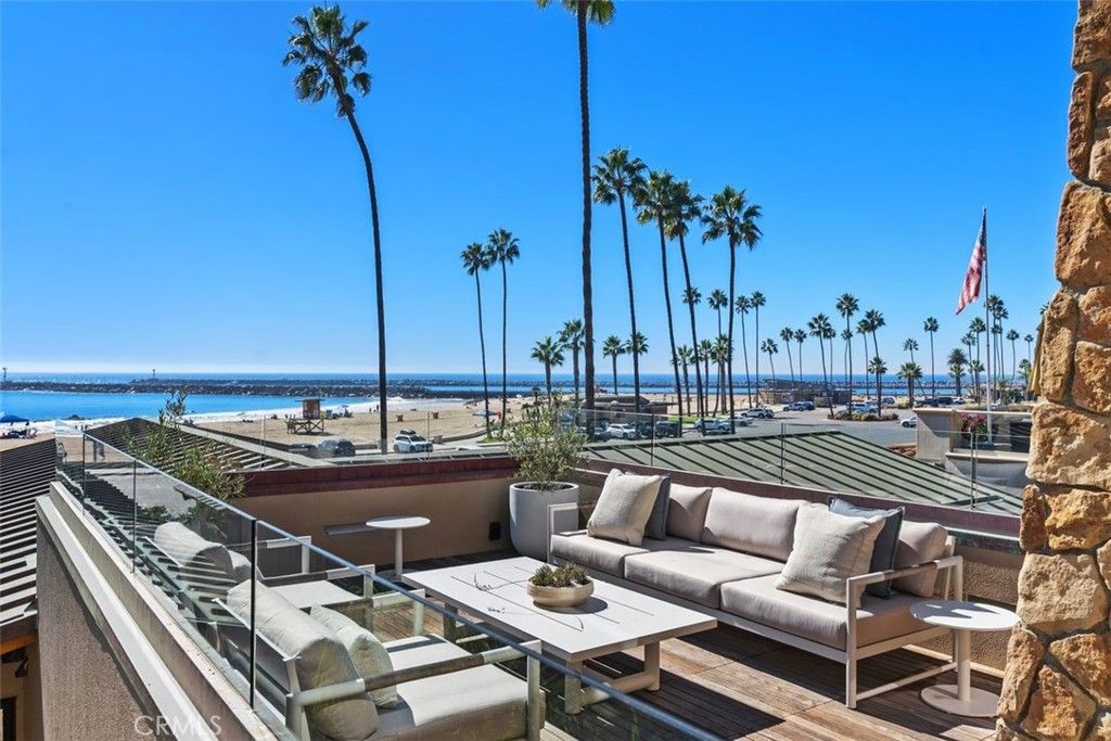 Photo of 3130 Breakers Dr, Corona Del Mar, CA 92625 (MLS # OC25244358)