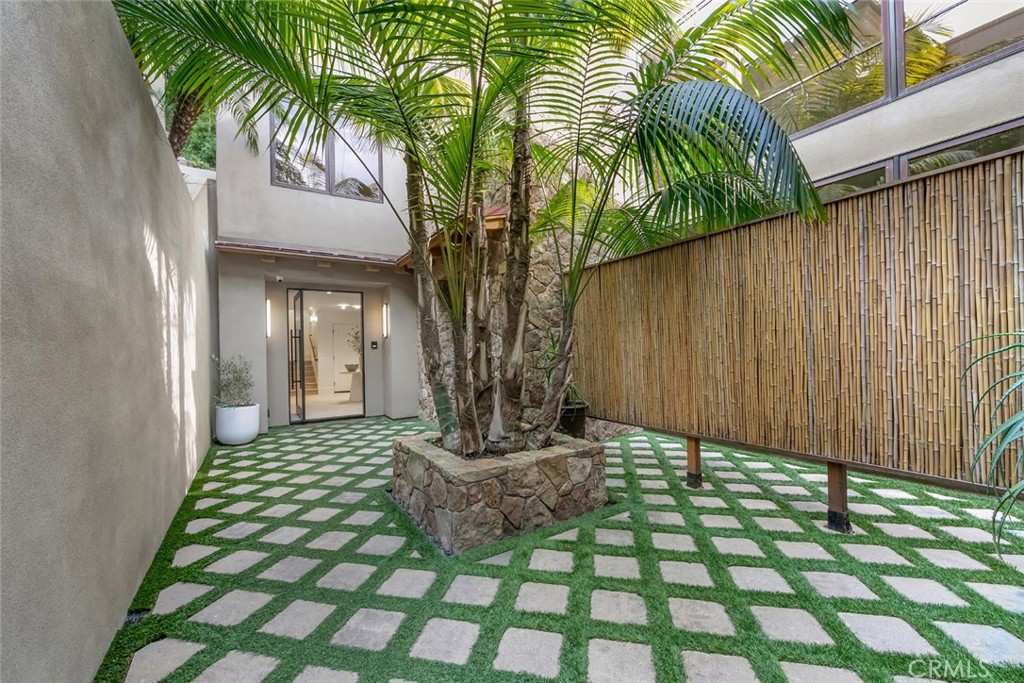 Corona del Mar South of PCH (CDMS) - Residential