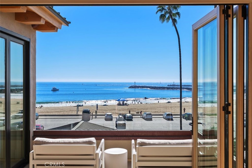 Corona del Mar South of PCH (CDMS) - Residential