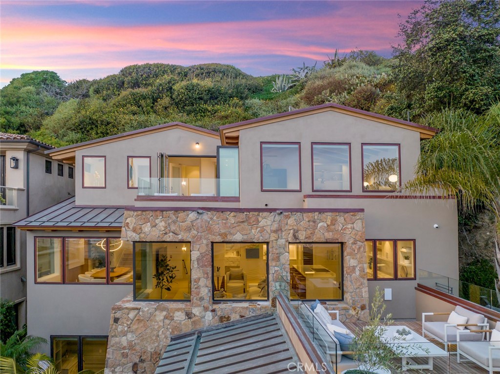 Corona del Mar South of PCH (CDMS) - Residential