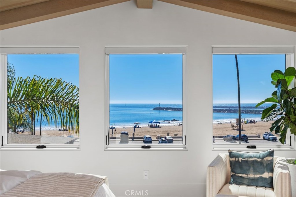 Corona del Mar South of PCH (CDMS) - Residential