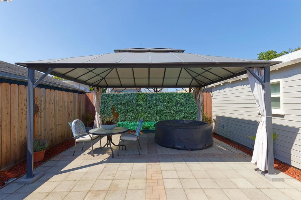 HAVENSCOURT AREA - Residential