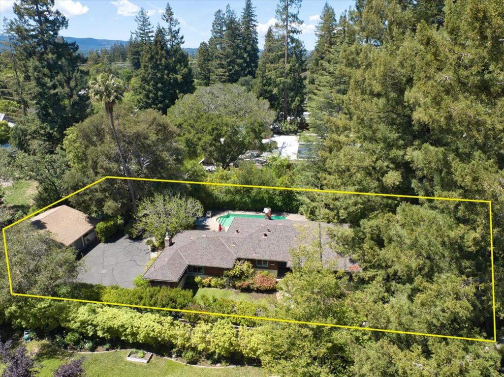 1225 San Mateo Drive