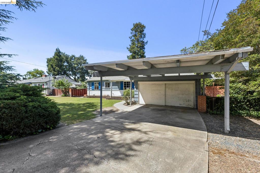 1035 Oak Grove Rd