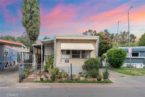 2640 W Rialto Avenue Unit 20, San Bernardino, CA 92410 - MLS#: SW25245418