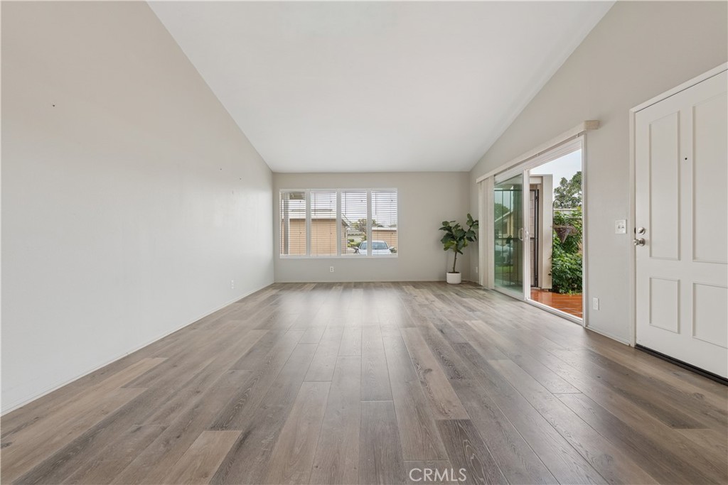 Huntington Landmark Townhomes (HLAN) - Residential