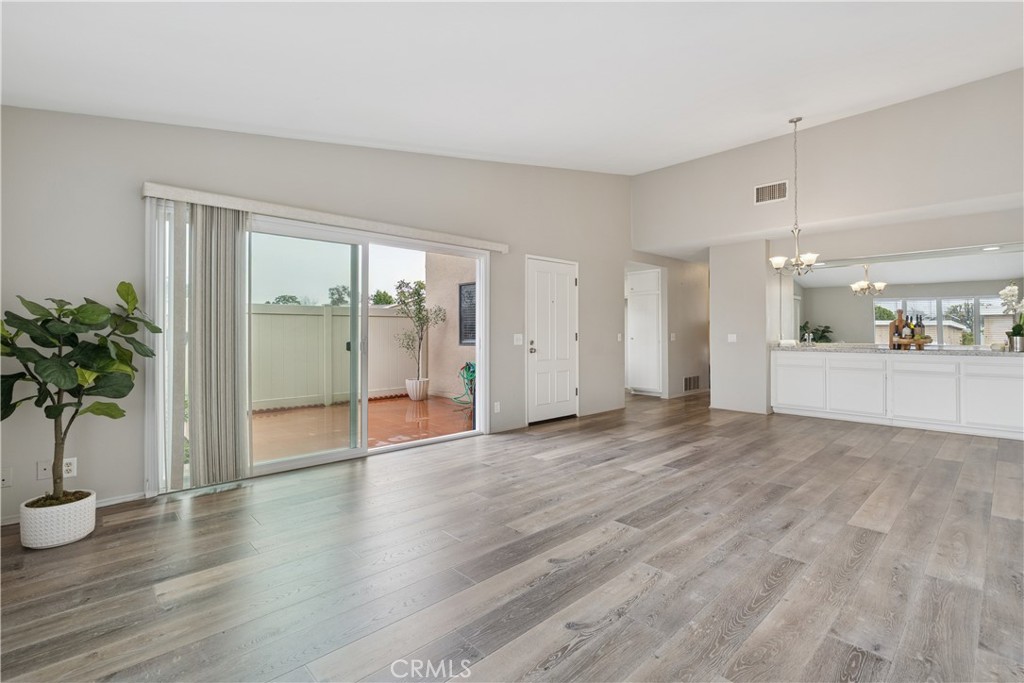 Huntington Landmark Townhomes (HLAN) - Residential