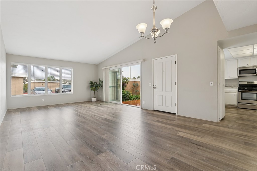 Huntington Landmark Townhomes (HLAN) - Residential