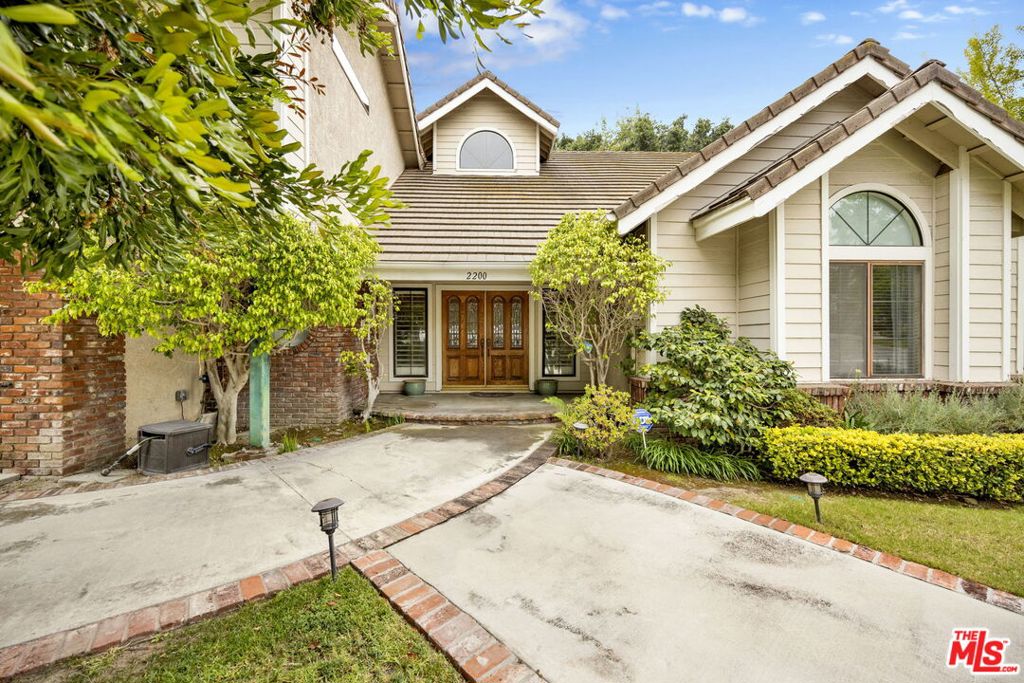 2200 Shenandoah Lane