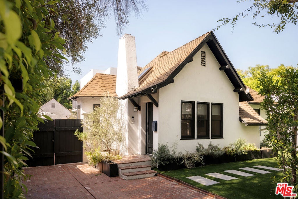 543 Westmount Drive
