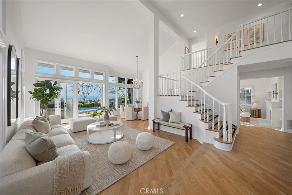 31 White Sail