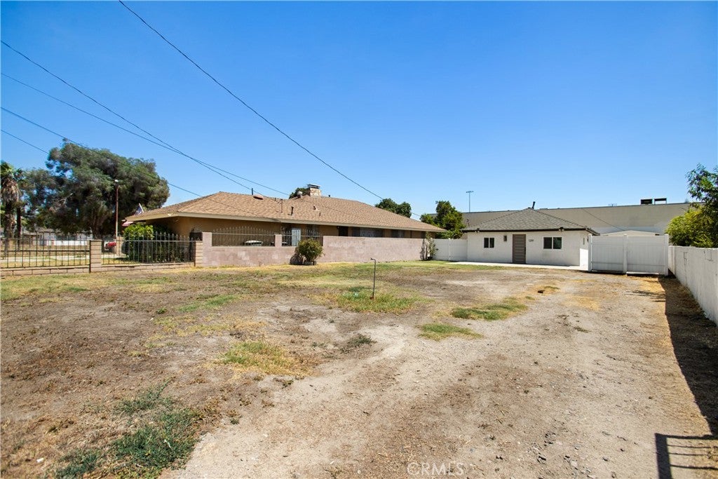 1219 Spruce