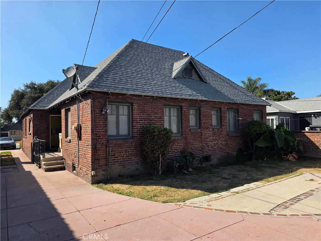 320 S Sloan