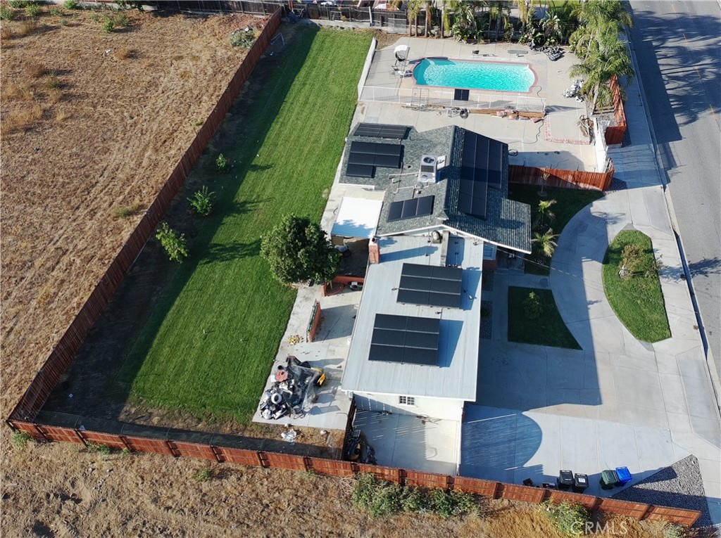 1788 N Acacia