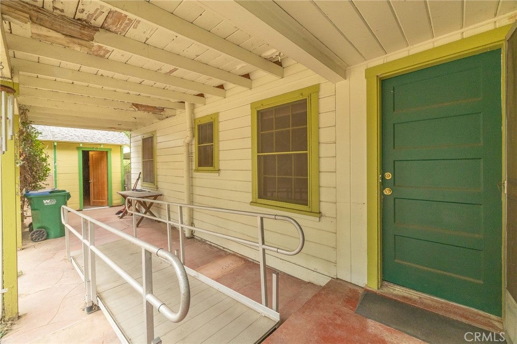 910 W 12th Avenue