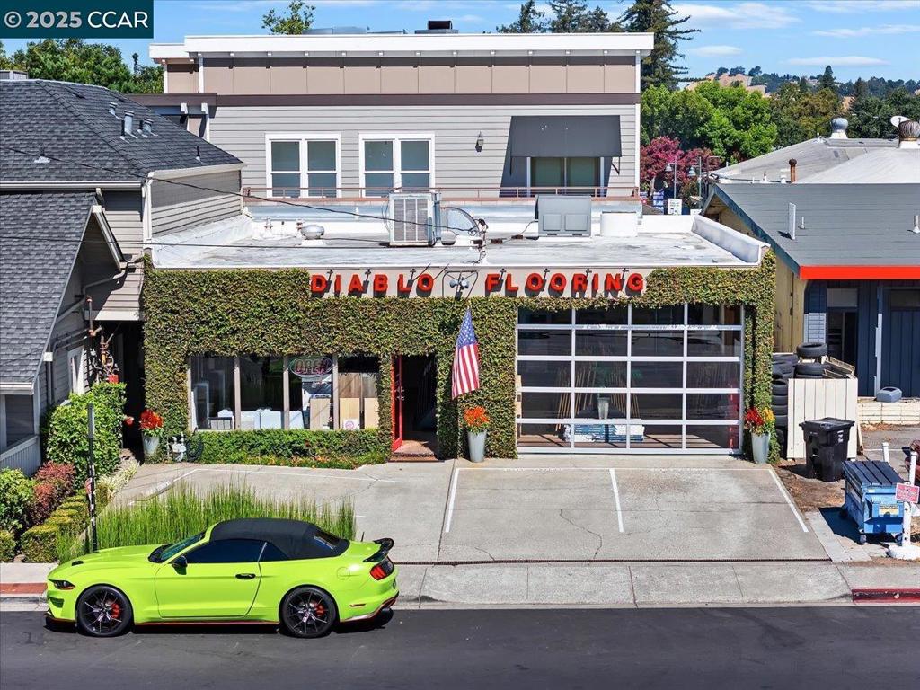 112 W Linda Mesa Ave