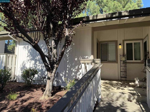 Photo of 5425 Concord Blvd BLVD #E4, Concord, CA 94521 (MLS # 41147783)