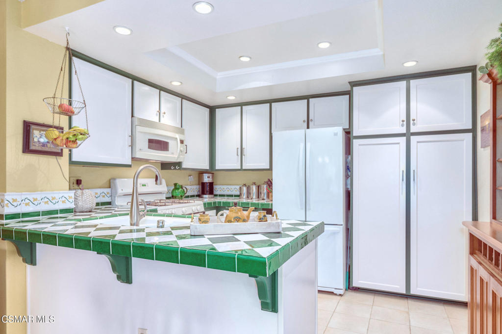 Green Meadow Condos-342 - 342 - Residential