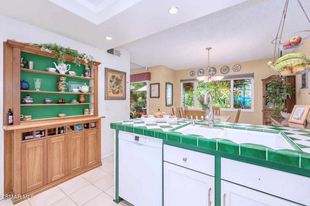 Green Meadow Condos-342 - 342 - Residential