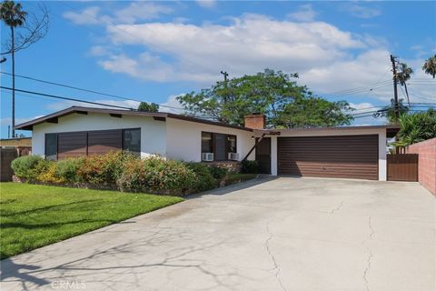 Photo of 5913 N Orangecrest Avenue, Azusa, CA 91702 (MLS # PF26072456)