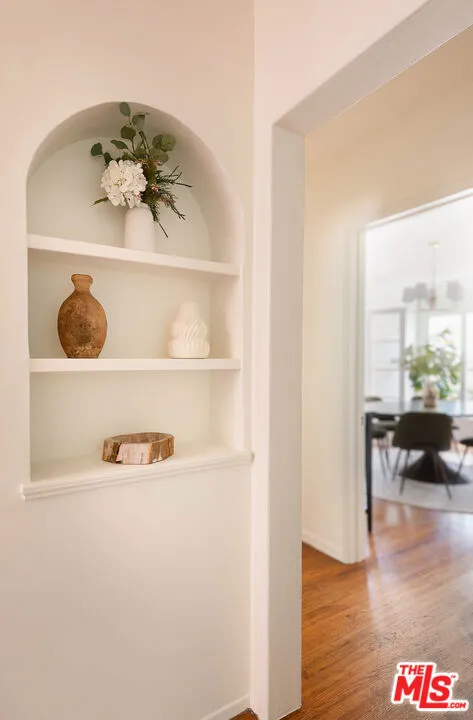 Los Angeles, California 90024, United States, 4 Bedrooms Bedrooms, ,2 BathroomsBathrooms,Residential,Active,213248