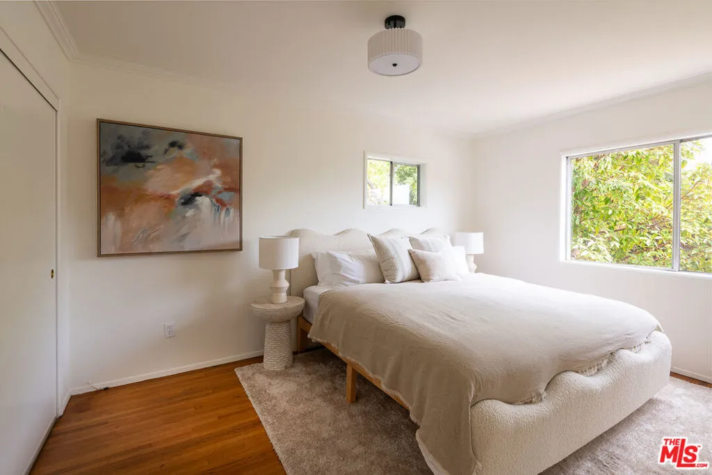 Los Angeles, California 90024, United States, 4 Bedrooms Bedrooms, ,2 BathroomsBathrooms,Residential,Active,213248