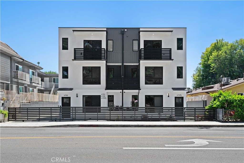 MOVE IN READY TODAY: 100% BRAND NEW CONSTRUCTION UNIT featuring large 4 bedrooms and 4.5 bathrooms. Located in downtown Van Nuys, everything you need is within driving distance. The floor plan offers modern living at its finest with a functional 1,762 SQ FT of usable space. This unit has two balconies and in-unit laundry facilities. Ascend to the expansive, luminous open concept living area & combined kitchen & dining area. Enjoy privacy and tranquility in your new home. Retreat to the primary bedrooms featuring a luxurious en-suite bath and ample closet space. All bedrooms offer generous dimensions and large closets. Embrace the essence of community living & make this your home today! 6704 1/2 Kester Ave is part of a 5 Unit resident community located in Van Nuys neighborhood 91405-zip code. Stove, refrigerator, dishwasher, microwave hood vent & washer/dryer included. Central AC/HVAC. Conveniently located in a prime location, near schools, shopping, golf courses, recreational areas, dining, and easy access to major freeways, this property offers an outstanding easy live, work and play lifestyle. This unit is perfect for a multi-generational extended family or the working adults that prefer to enter into a co-living set up. Call today and book your private tour.