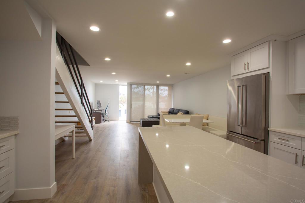 922 Sealane Drive B