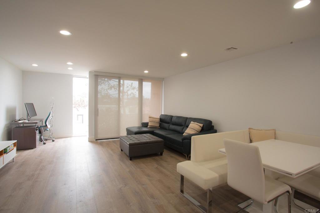 922 Sealane Drive B