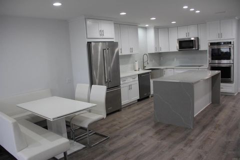 922 Sealane Drive B Encinitas CA 92024