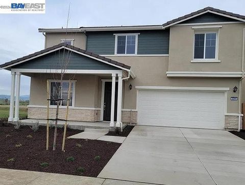 Photo of 5344 Knights Valley Lane Ln, Antioch, CA 94531 (MLS # 41131825)