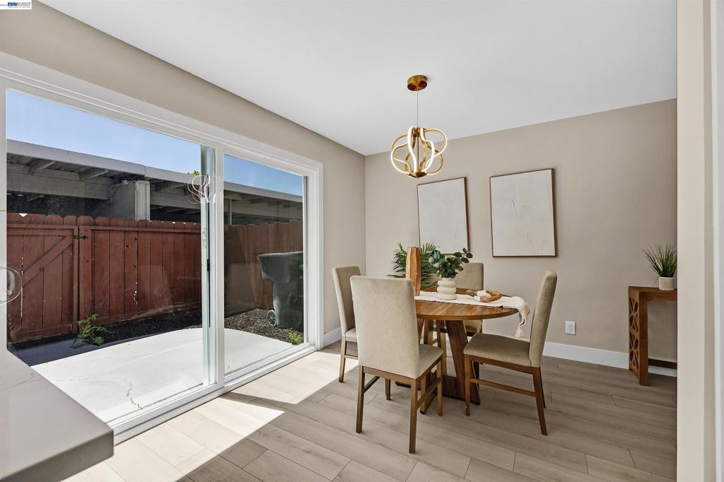 3153 Cochise Way
