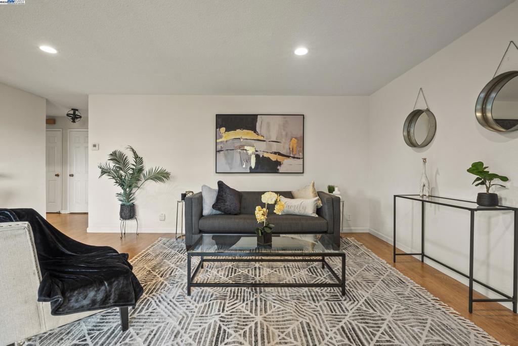 MESA VERDE - Residential