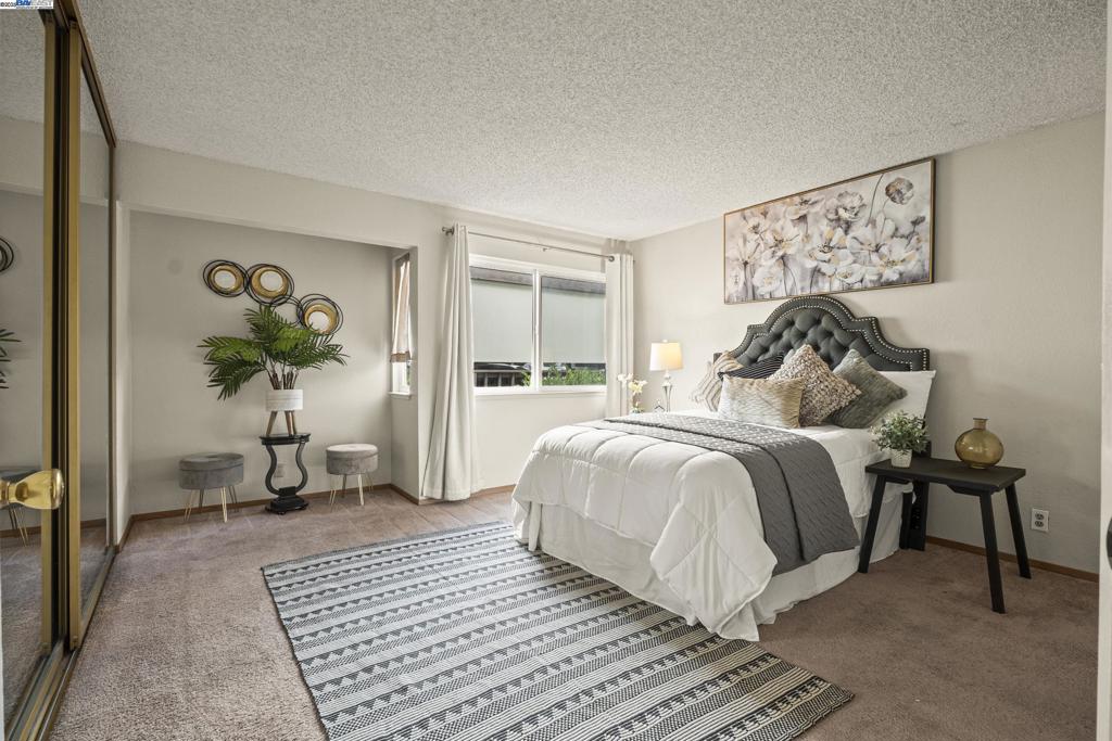 MESA VERDE - Residential