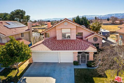 Photo of 3626 W Avenue J2, Lancaster, CA 93536 (MLS # 25600943)